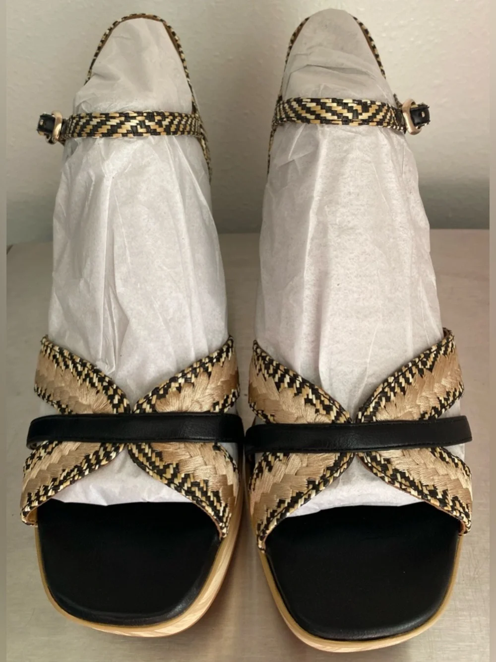 NEW-NATURALIZER WOMENS BLACK AND TAN WOVEN PLATFORM SANDALS